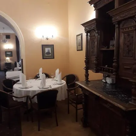 Wien Szálloda 3*